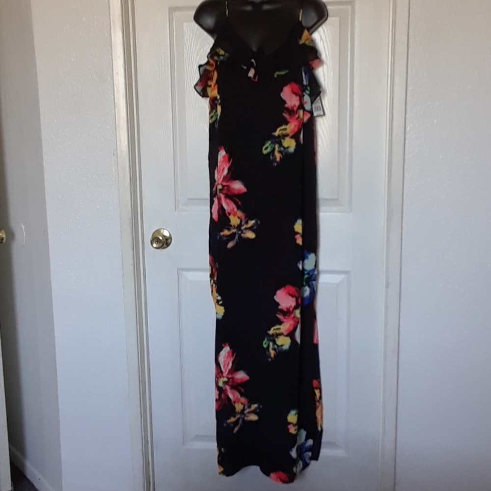 MOSSINO LONG DRESS  SIZE  (XL)